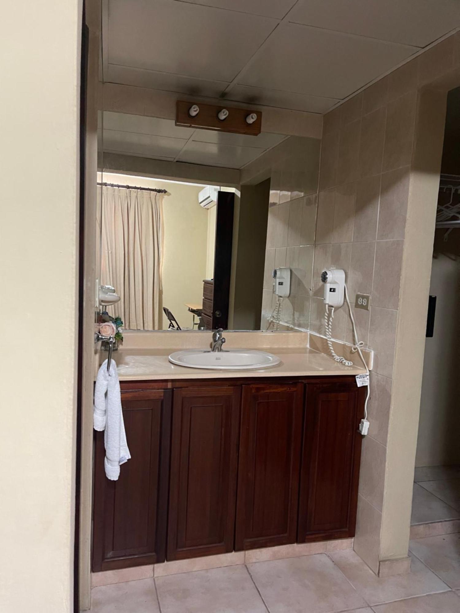 Apartahotel Alvear Santo Domingo Buitenkant foto